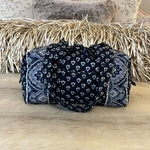 Vintage VERA BRADLEY Nantucket Navy XS Duffle 100 Silhouette Bag Shoulder 2005